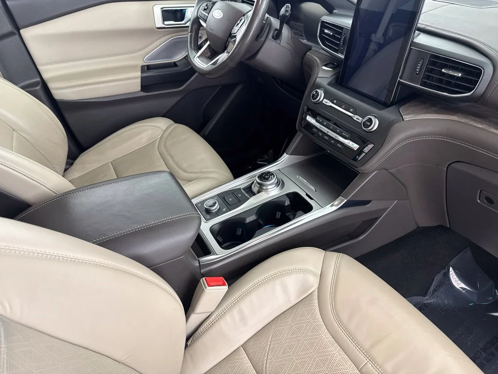Used 2020 White Ford Platinum image 23