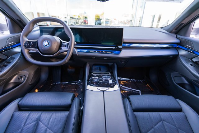 Certified Used 2024 Oxide Grey Met BMW eDrive40 image 14