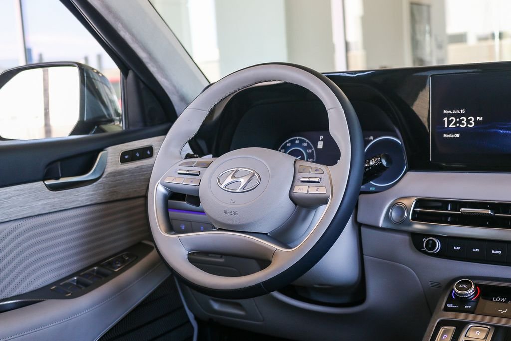 Certified Used 2025 Gray Hyundai Calligraphy image 16