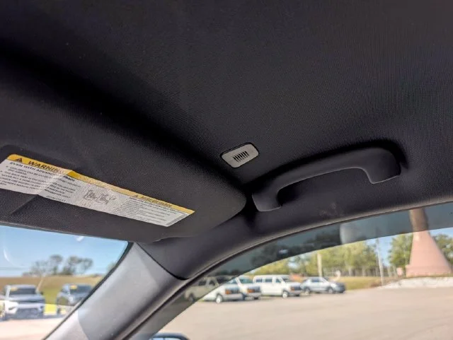 Used 2020 White Jeep Altitude image 21