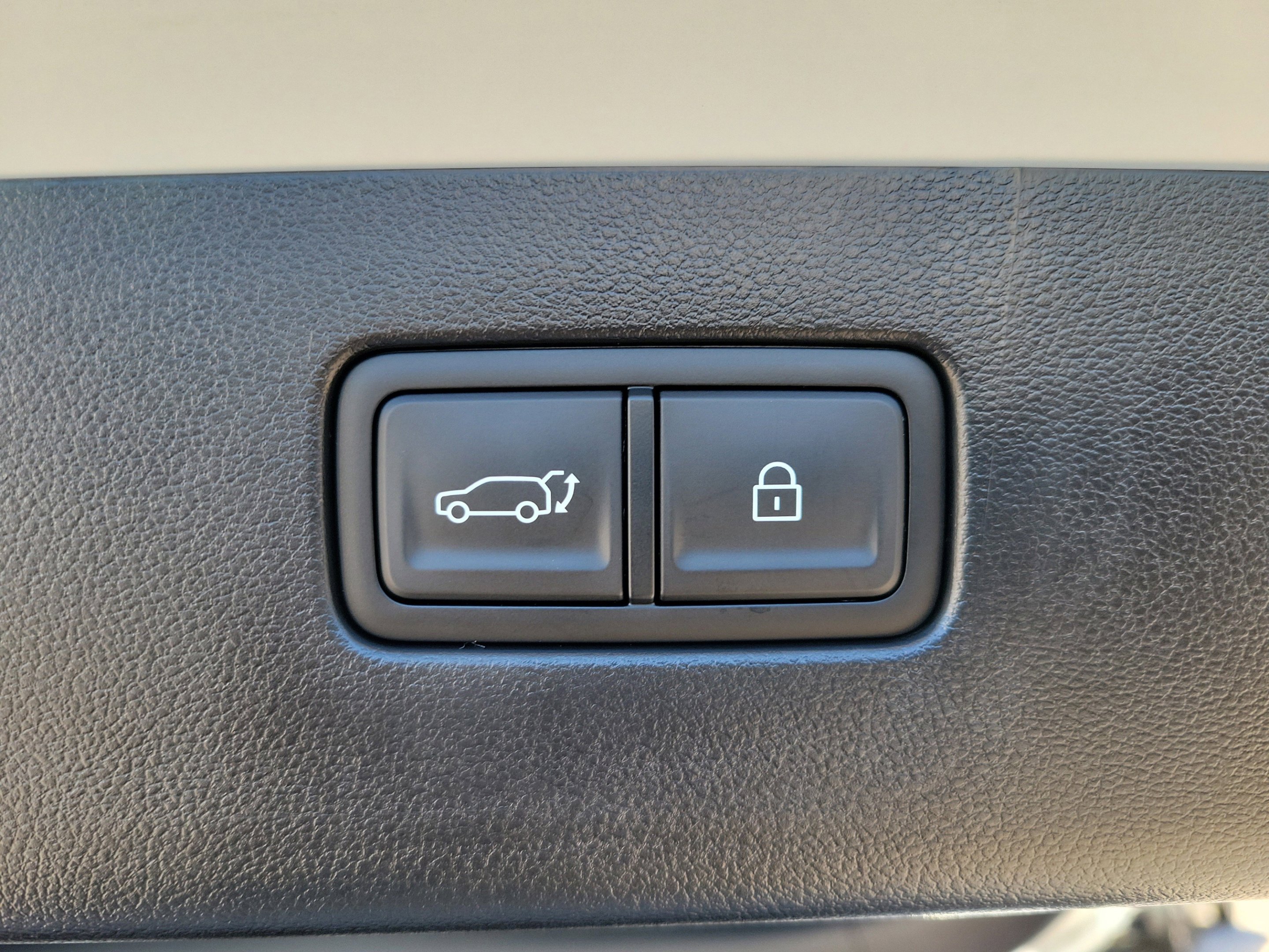 2026 Hyundai IONIQ 9 SE - Photo 9