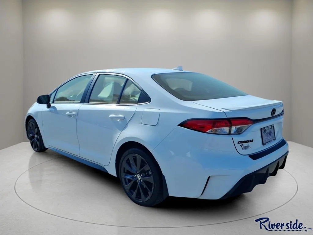 Used 2024 White Toyota SE image 4