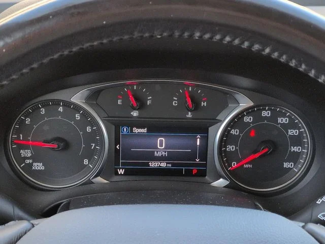 Used 2020 Blue GMC SLE image 26