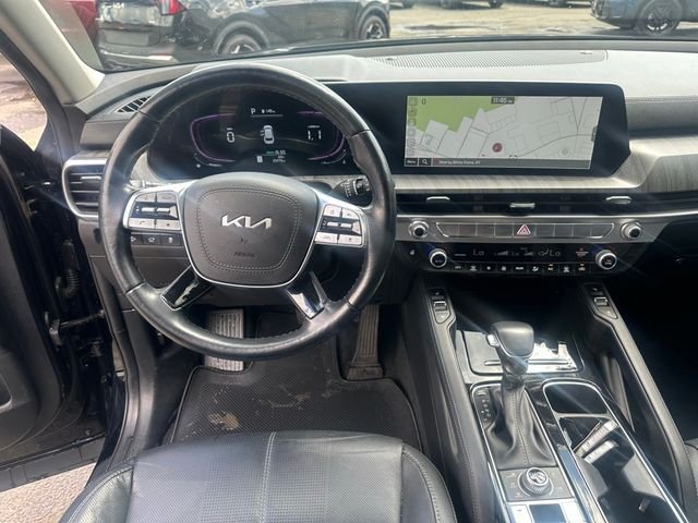 Used 2024 Ebony Black Kia EX image 28