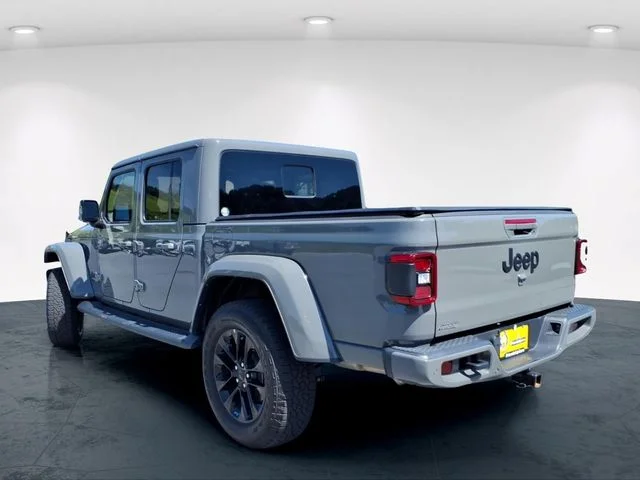 Used 2023 Gray Jeep High Altitude image 12