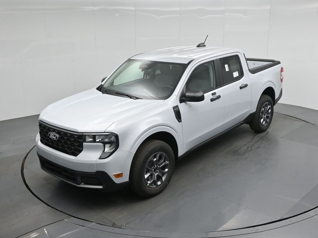 New 2026 Space White Metallic Ford XLT image 29