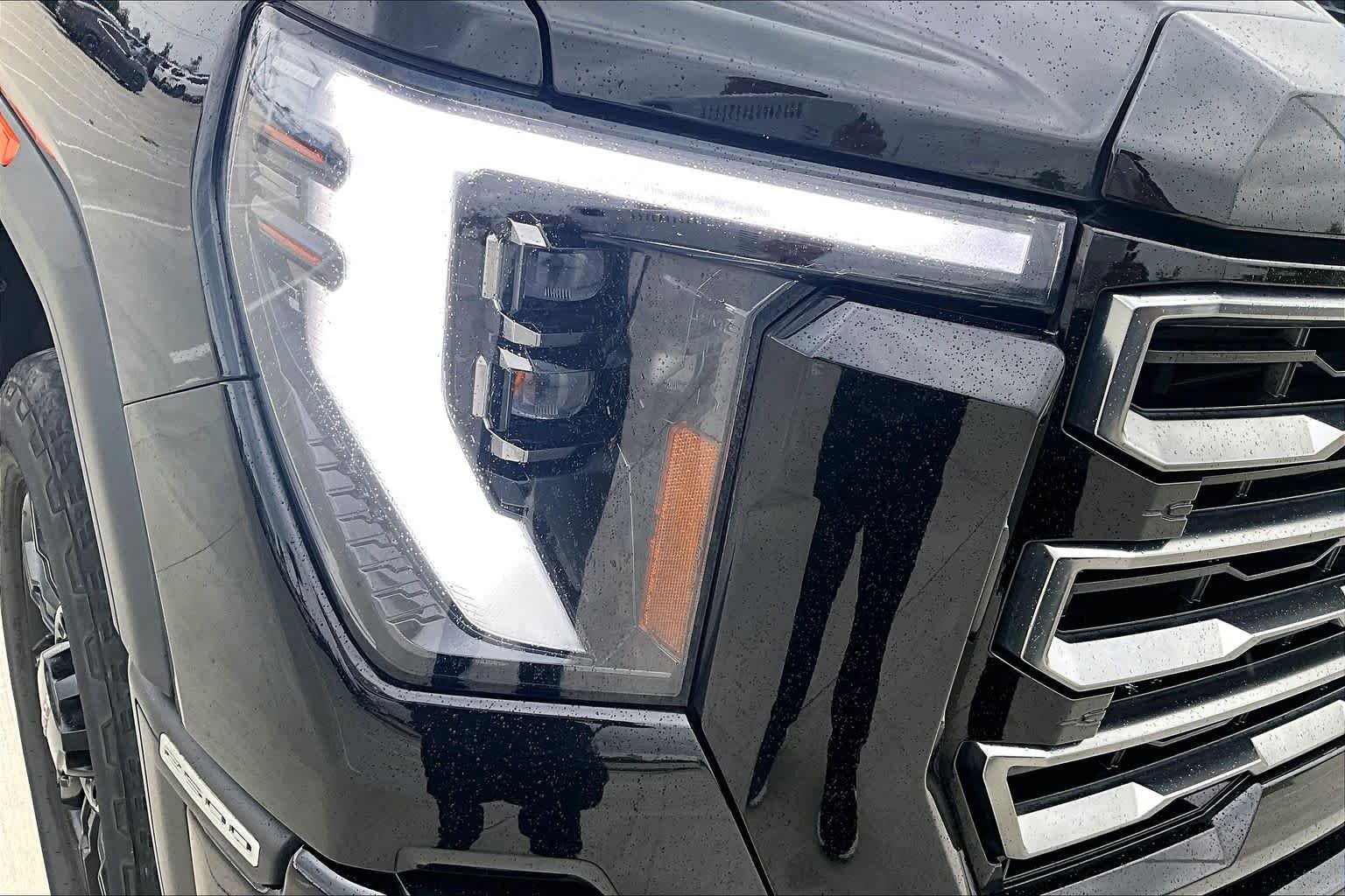 Used 2024 Onyx Black GMC AT4 image 24