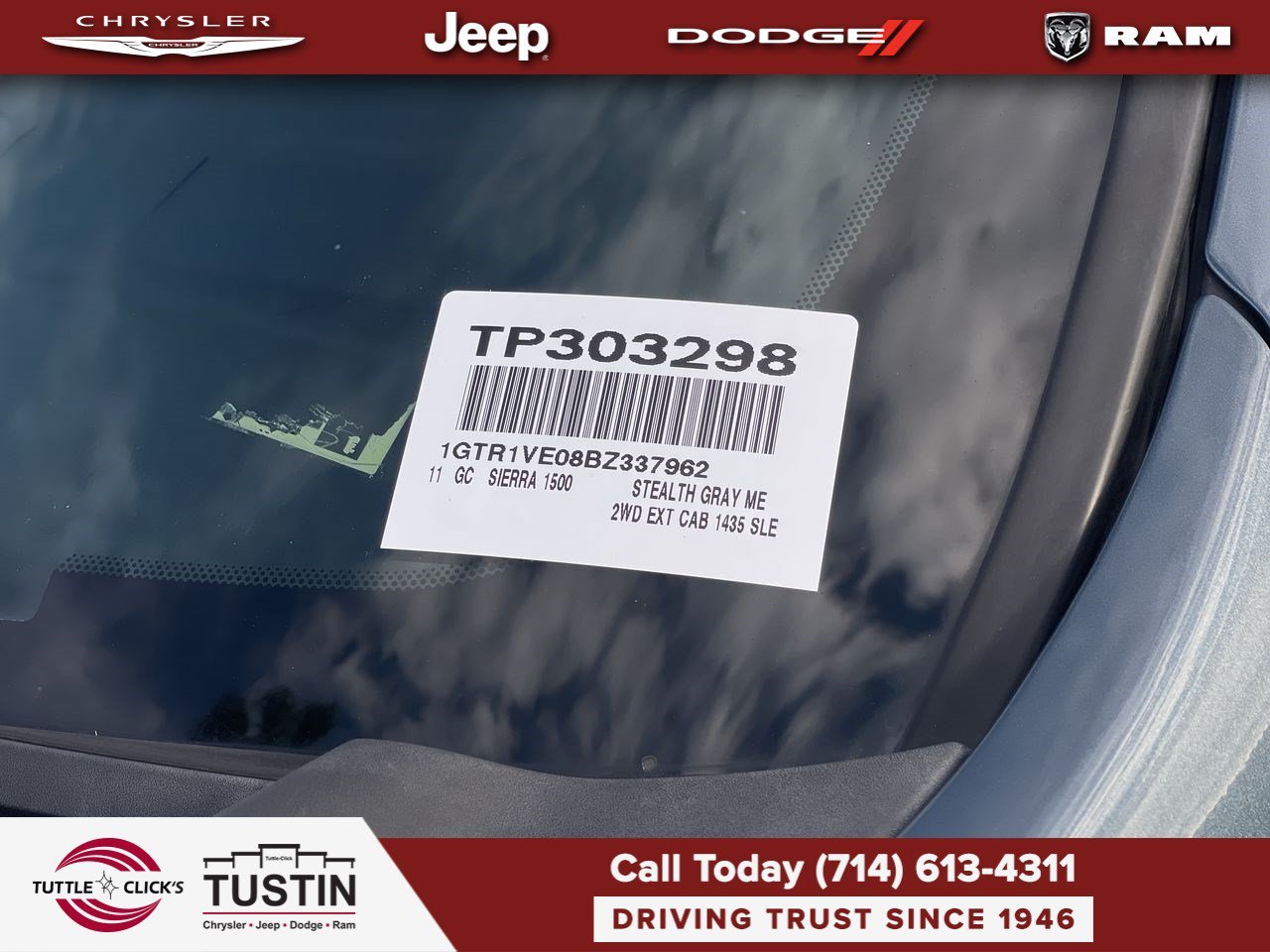 Used 2011 Stealth Gray Metallic GMC SLE image 41