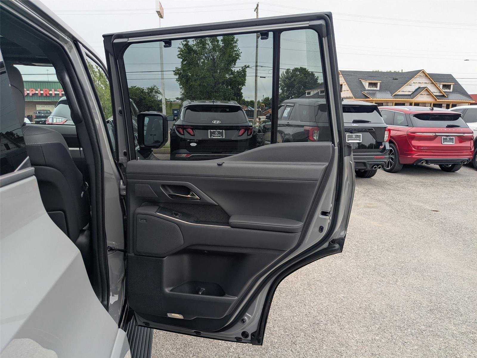 Used 2026 Incognito Lexus GX 550 Luxury + image 30
