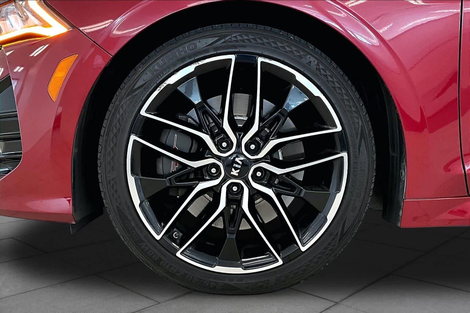 Used 2021 Passion Red Kia GT image 10