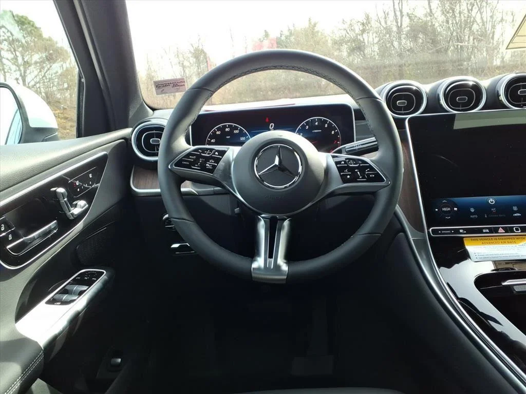New 2026 WHITE Mercedes-Benz GLC 300 image 21