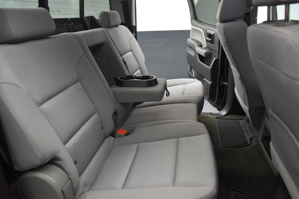 Used 2018 Black Chevrolet LT image 24