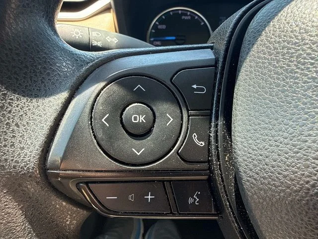 Used 2022 Black Toyota LE image 21