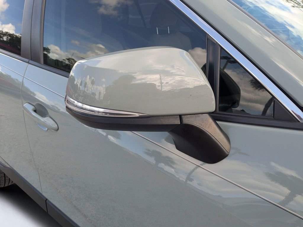 Used 2019 Green Toyota XLE image 15