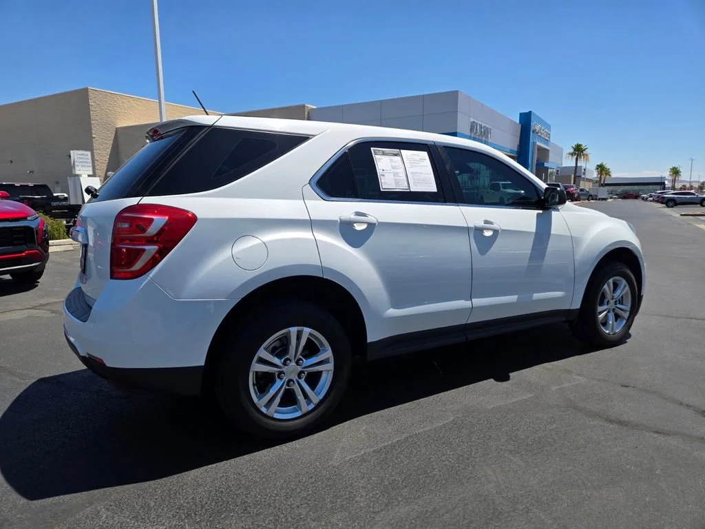 Used 2017 SUMMIT WHITE Chevrolet LS image 5