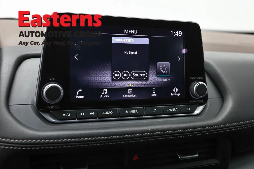 Used 2023 Gray Nissan S image 19