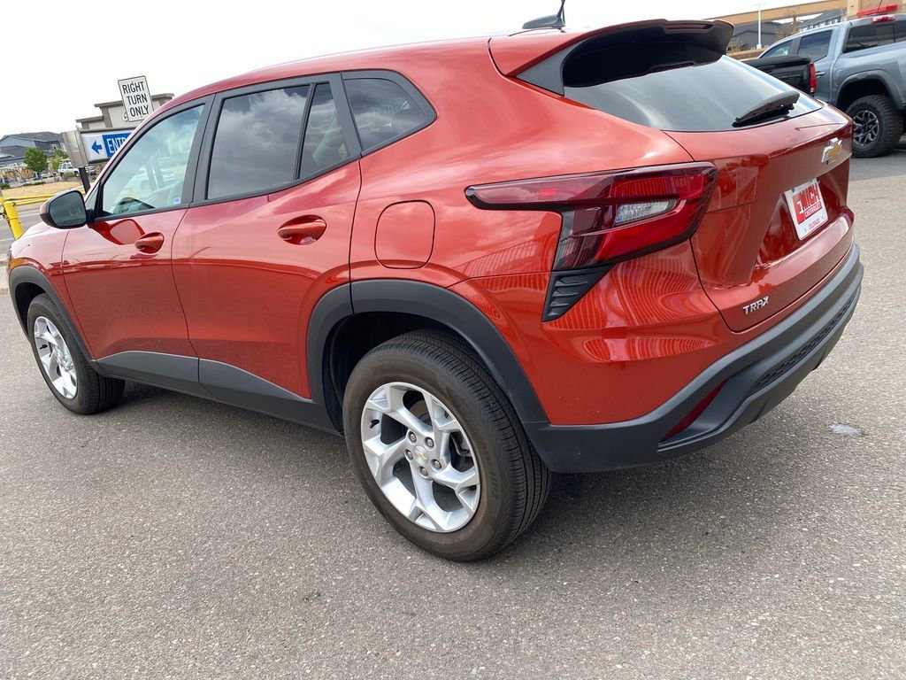 Used 2024 Cayenne Orange Metallic Chevrolet LS image 3