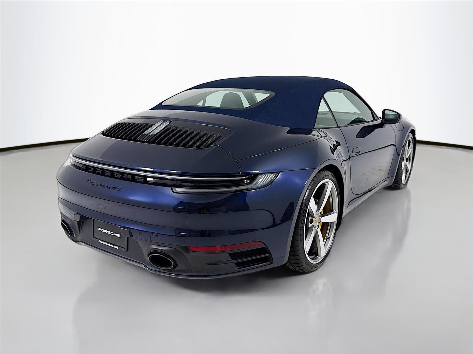 Used 2021  PORSCHE  image 26