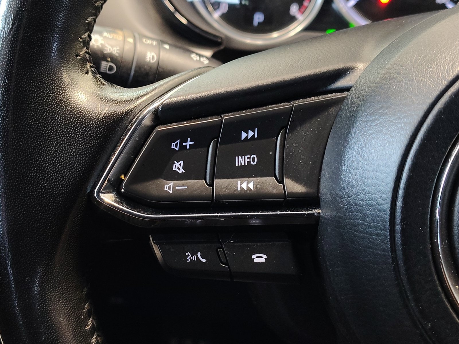 Used 2022 Jet Black Mica Mazda Touring Plus image 17