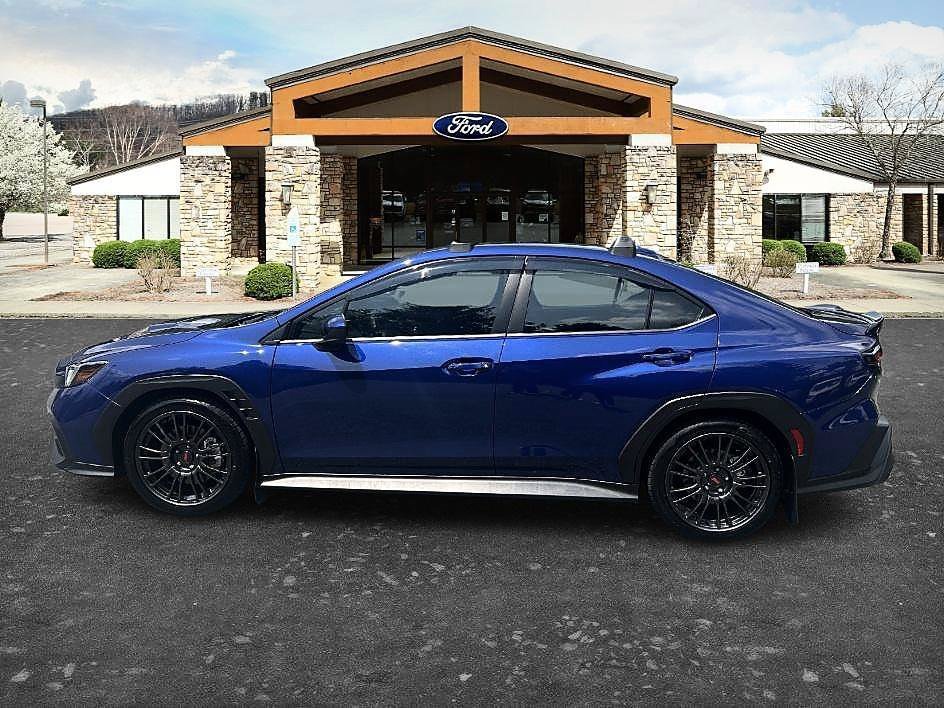Used 2025 Sapphire Blue Pearl Subaru Premium image 8