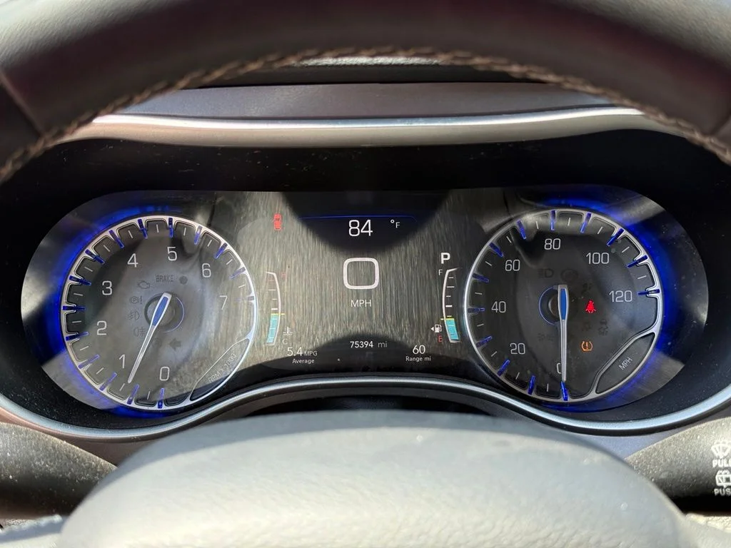 Used 2023 Silver Chrysler Touring L image 17