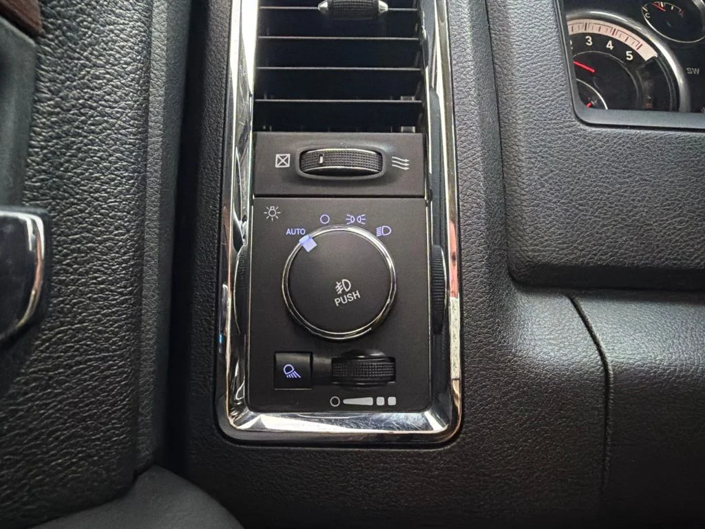 Used 2016 White Ram Laramie image 46