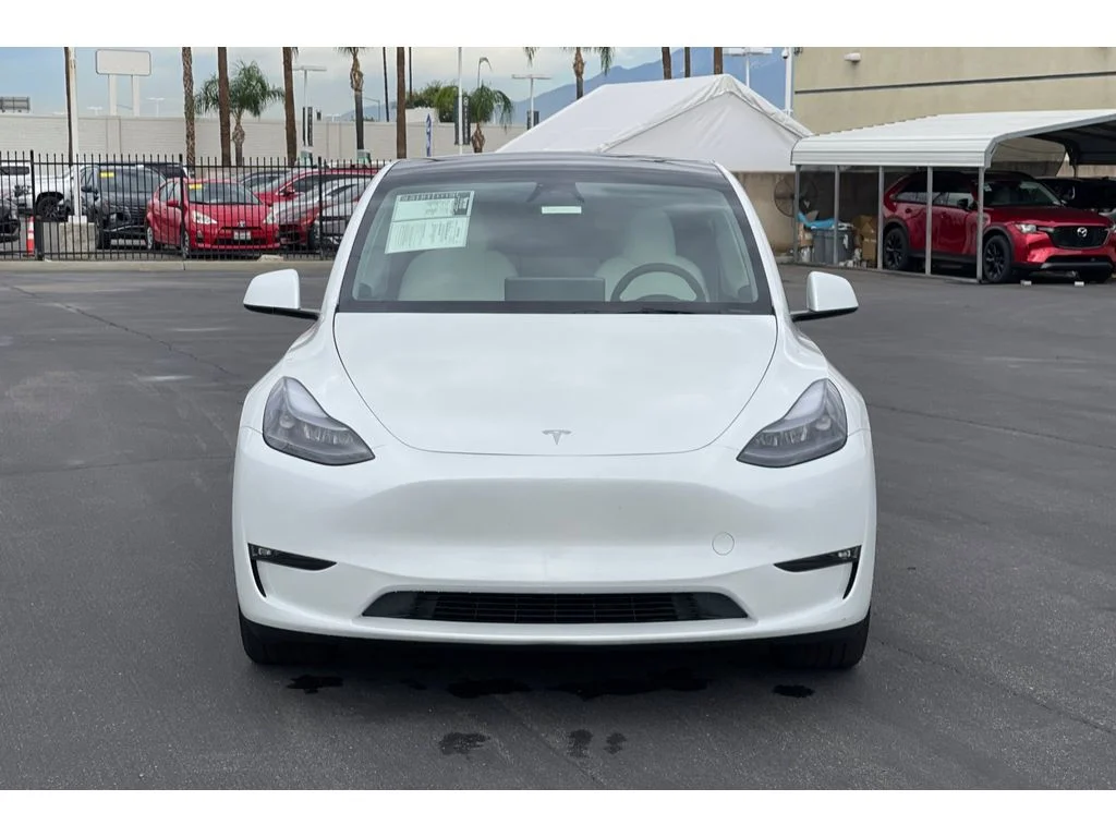 Used 2025 Pearl White Multi-Coat Tesla Long Range image 10
