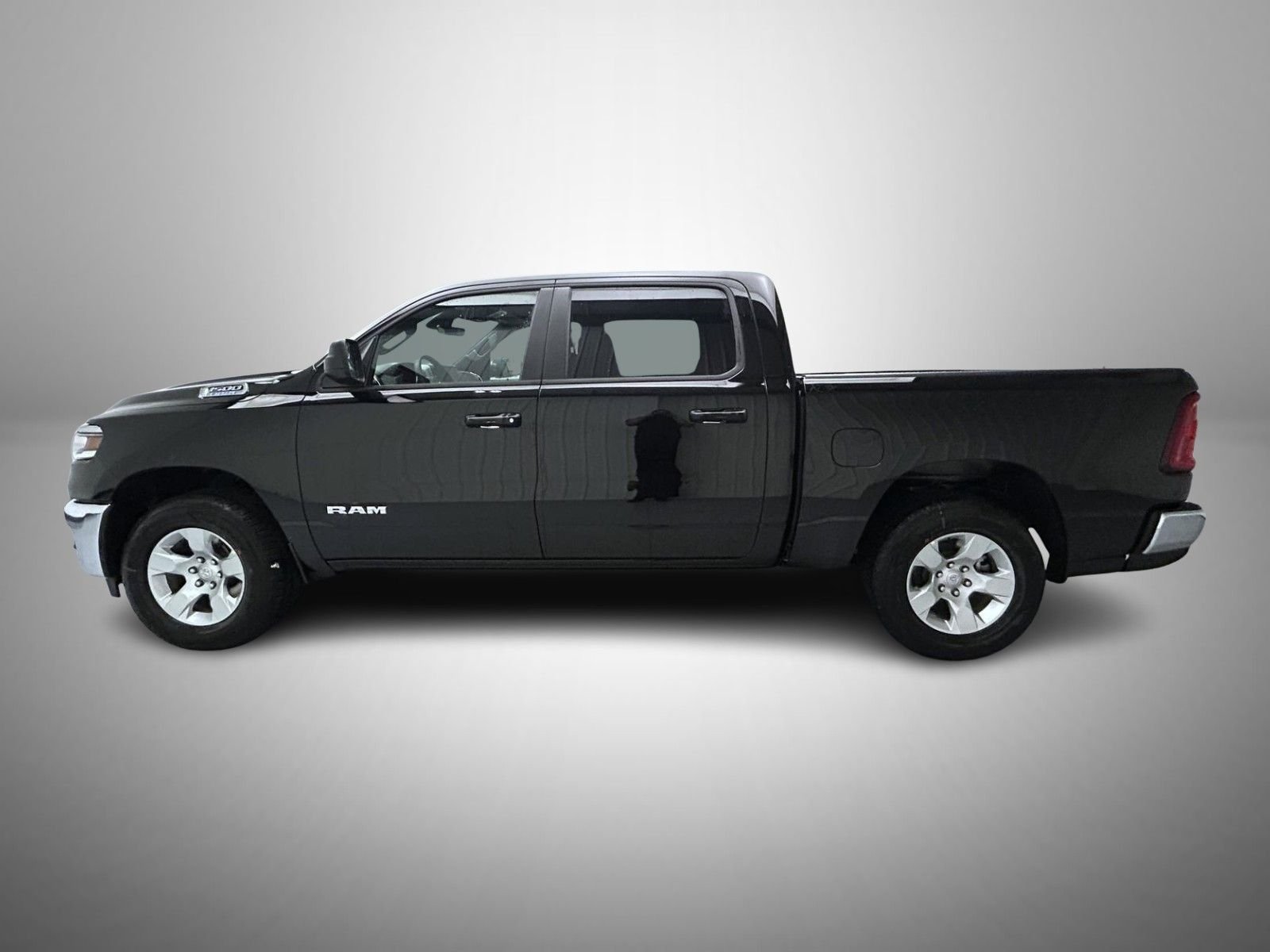 New 2026 Diamond Black Crystal Pearl-Coat Exterior Paint RAM Big Horn/Lone Star image 8