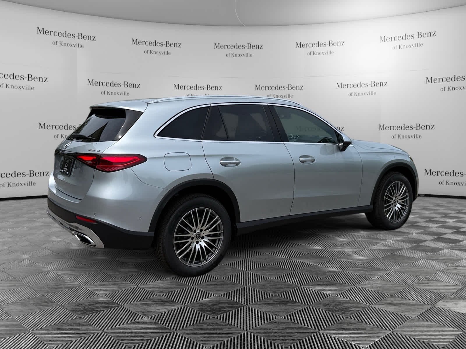 New 2026 Cirrus Silver Metallic Mercedes-Benz GLC 300 image 5