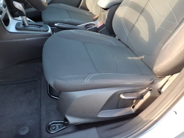 Used 2014 Silver Ford SE image 17