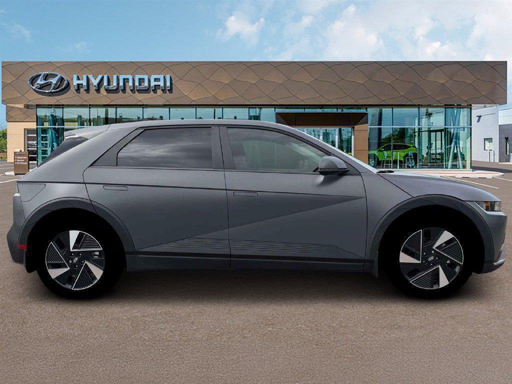 New 2026 Gray Hyundai SEL image 9