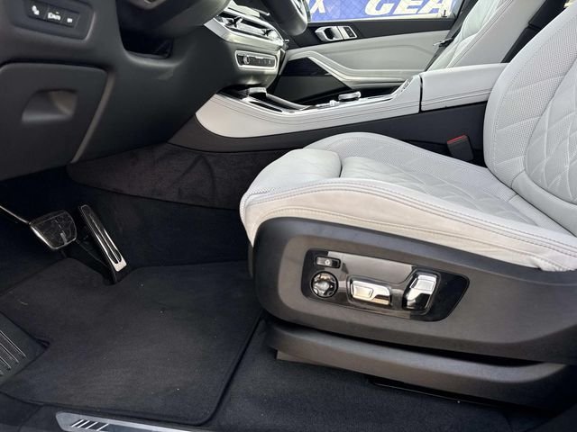 Used 2026 Gray BMW sDrive40i image 30