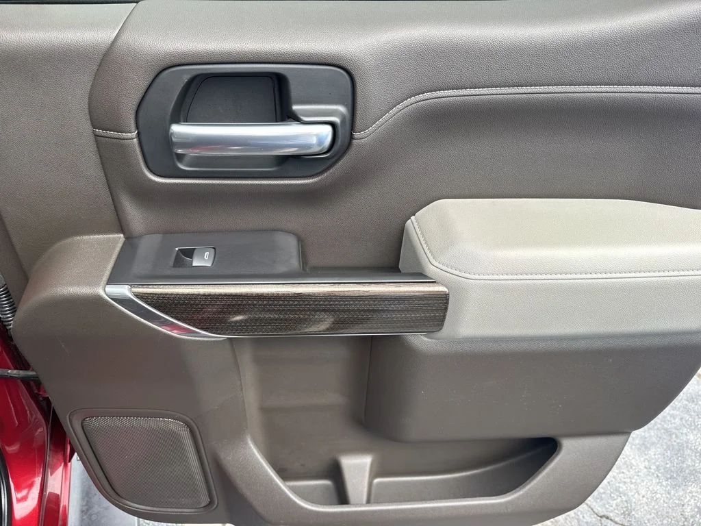Used 2019 Red Chevrolet RST image 16