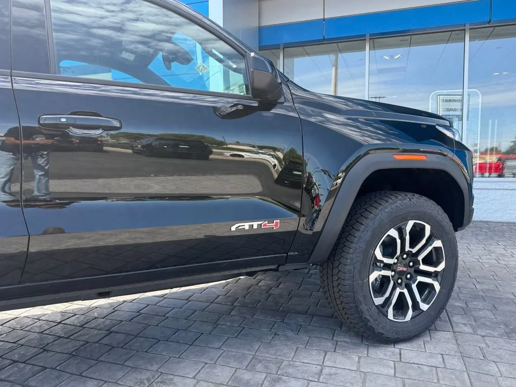New 2026 Onyx Black GMC AT4 image 12