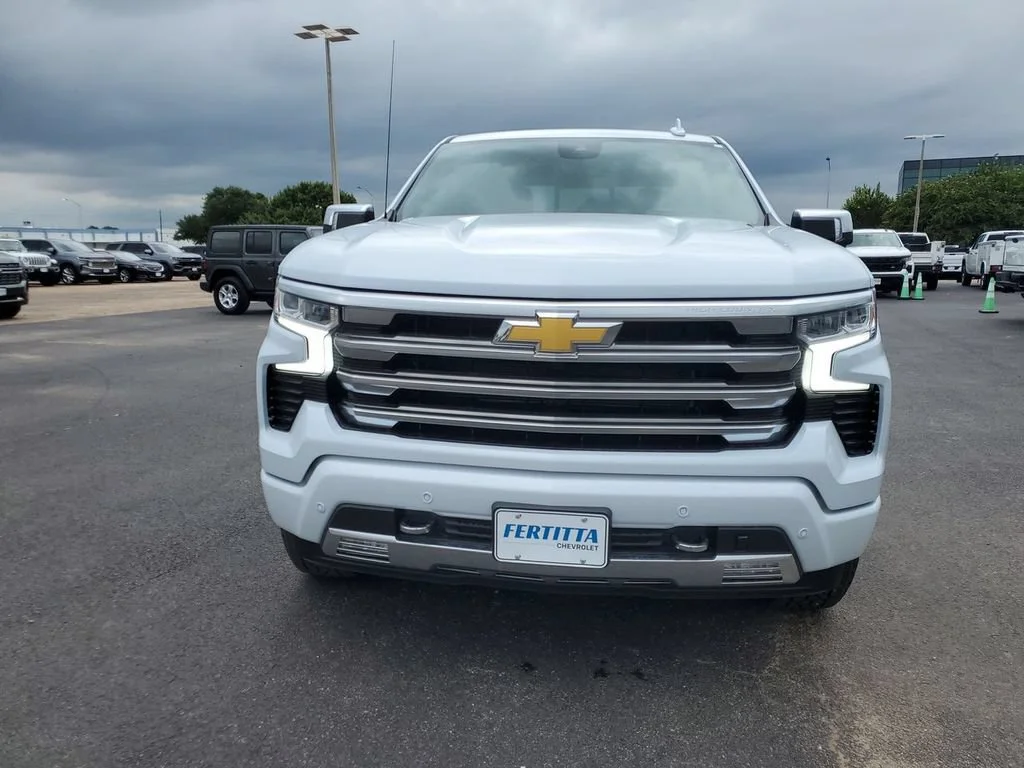 New 2026 Polar White Tricoat Chevrolet High Country image 36
