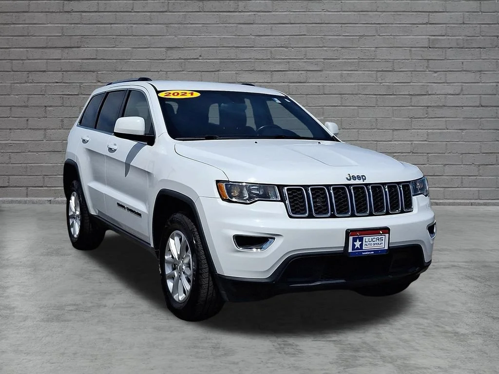 Used 2021 Bright White Clearcoat Jeep Laredo E image 2