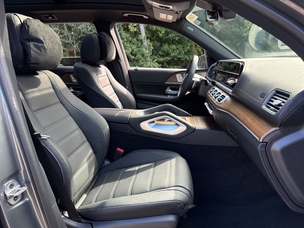2026 Mercedes-Benz GLS Base - Photo 40
