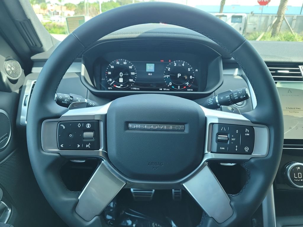 2025 Land Rover Discovery Dynamic SE - Photo 30