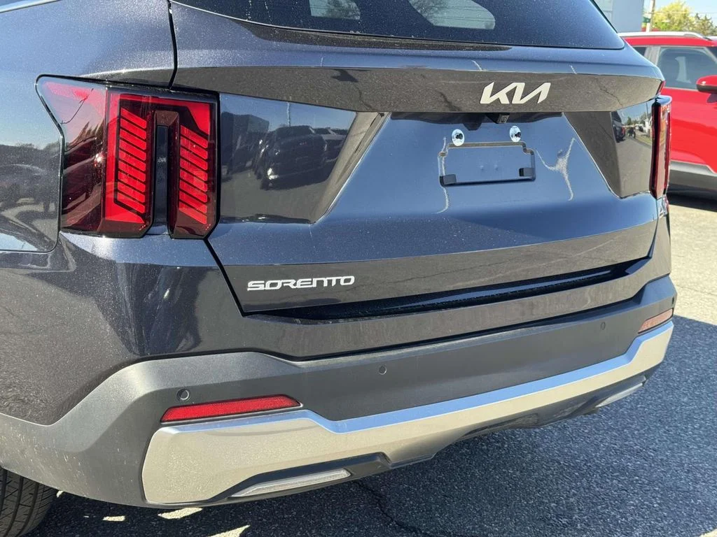Used 2025 Gray Kia SX image 11