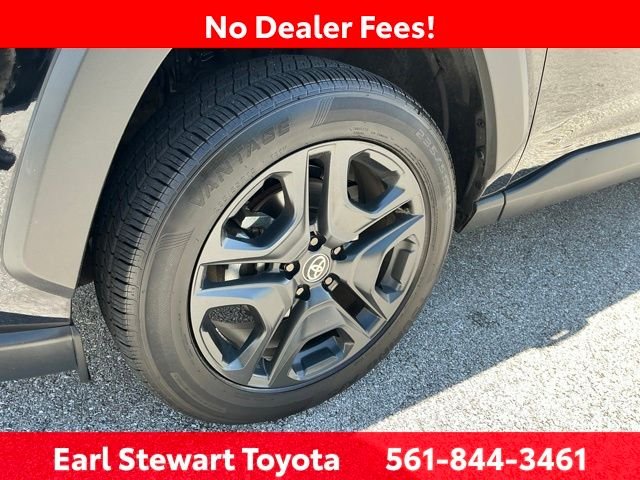 Used 2024  Toyota Adventure image 47
