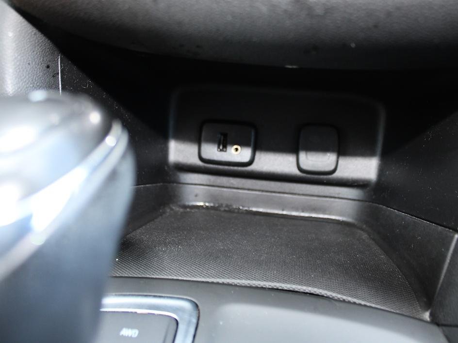 Used 2018 Black Chevrolet LT image 17