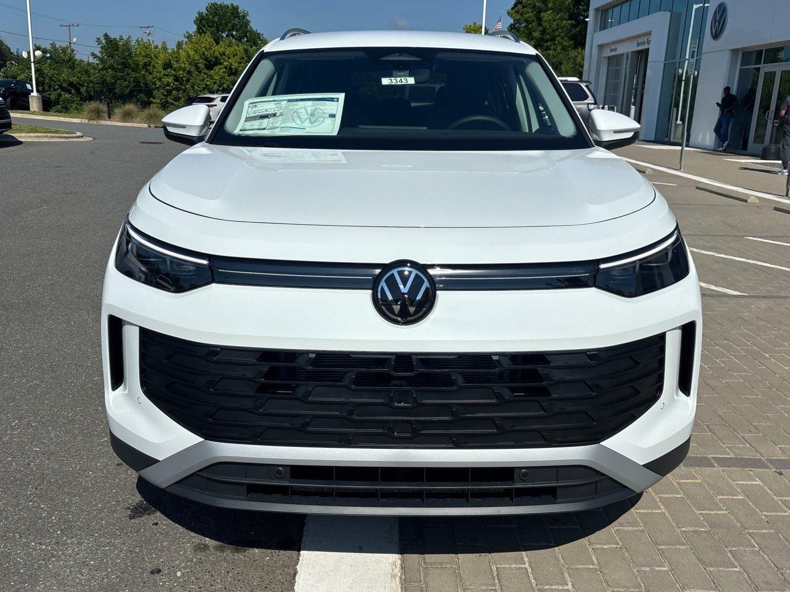 New 2026 pure white Volkswagen SE image 8