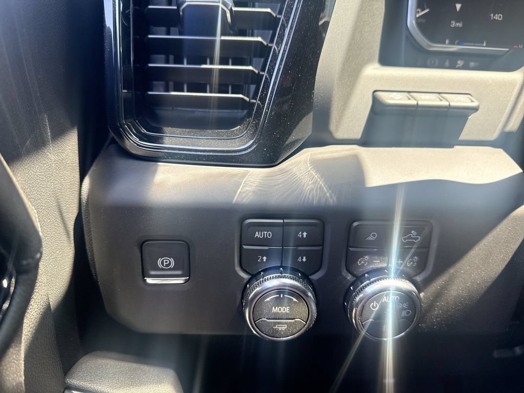 2026 GMC Sierra 2500HD AT4 - Photo 18