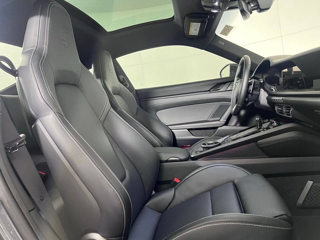 Certified Used 2025  Porsche Carrera image 20