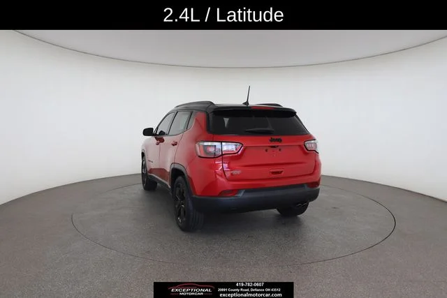 Used 2019 Red Jeep Latitude image 13