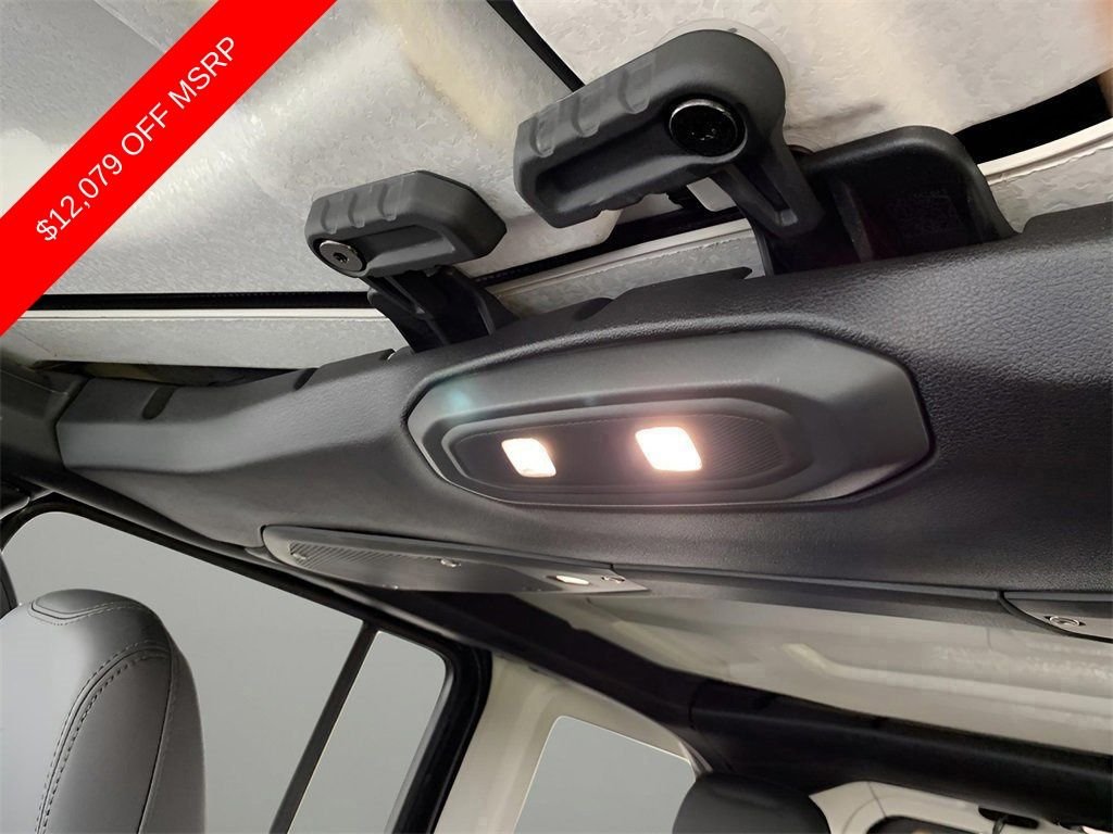 2025 Jeep Wrangler 4-Door Rubicon - Photo 34