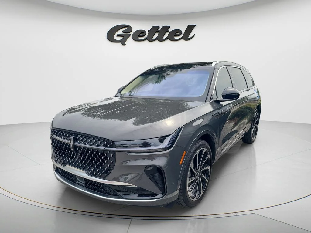 2024 Lincoln Nautilus Black Label AWD's photo