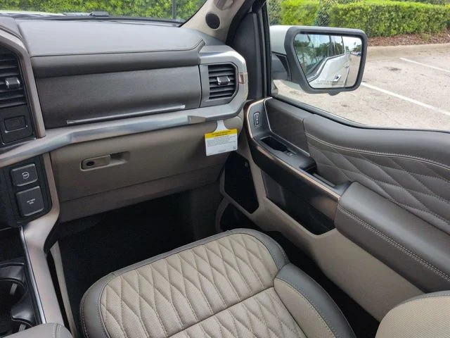 New 2026 Star White Metallic Tri-Coat Ford Platinum® image 17