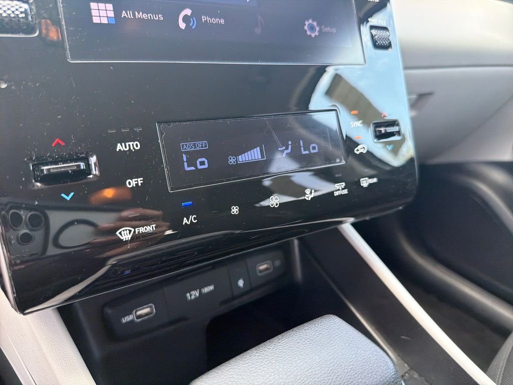 Used 2024 Silver Hyundai SEL image 36