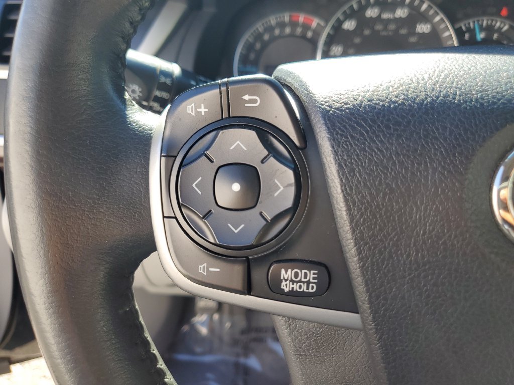 Used 2013 Cosmic Gray Mica Toyota XLE image 23